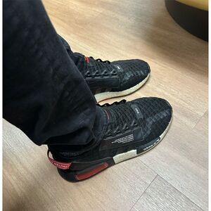 Adidas NMD_R1 V2 Men's Black Scarlet Low Top Sneakers Athletic Shoes Size 9.5